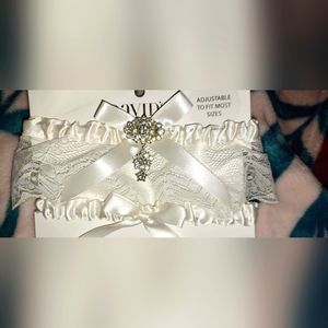 David's bridal bridal garter set